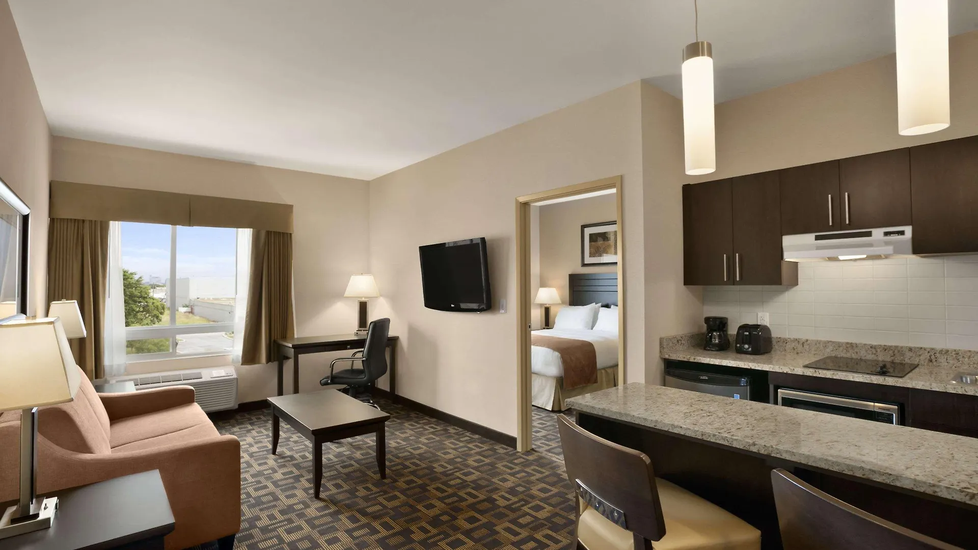 Days Inn & Suites By Wyndham Winnipeg Airport Manitoba 3*,