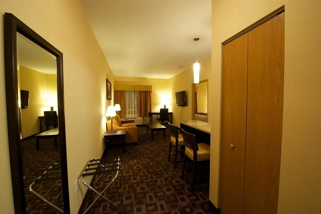 Days Inn & Suites By Wyndham Winnipeg Airport Manitoba