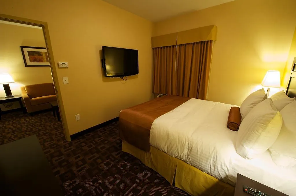 Days Inn & Suites By Wyndham Winnipeg Airport Manitoba 3*,